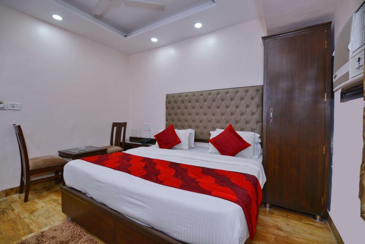 Hotel Kabeer New Delhi @ New Delhi Railway Station Dış mekan fotoğraf