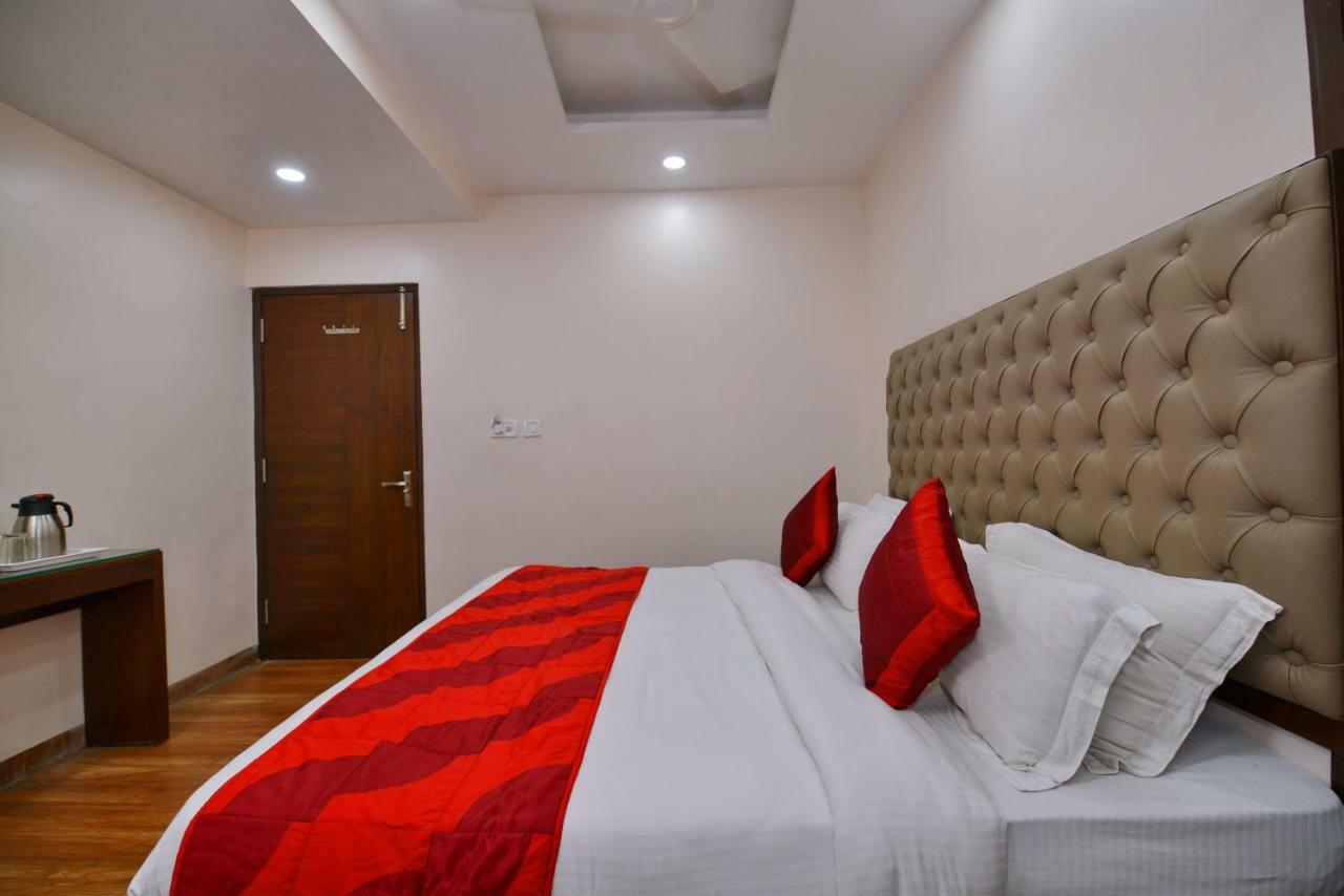 Hotel Kabeer New Delhi @ New Delhi Railway Station Dış mekan fotoğraf