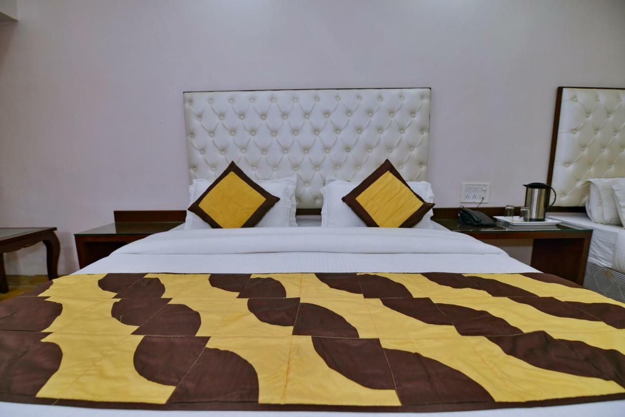 Hotel Kabeer New Delhi @ New Delhi Railway Station Dış mekan fotoğraf